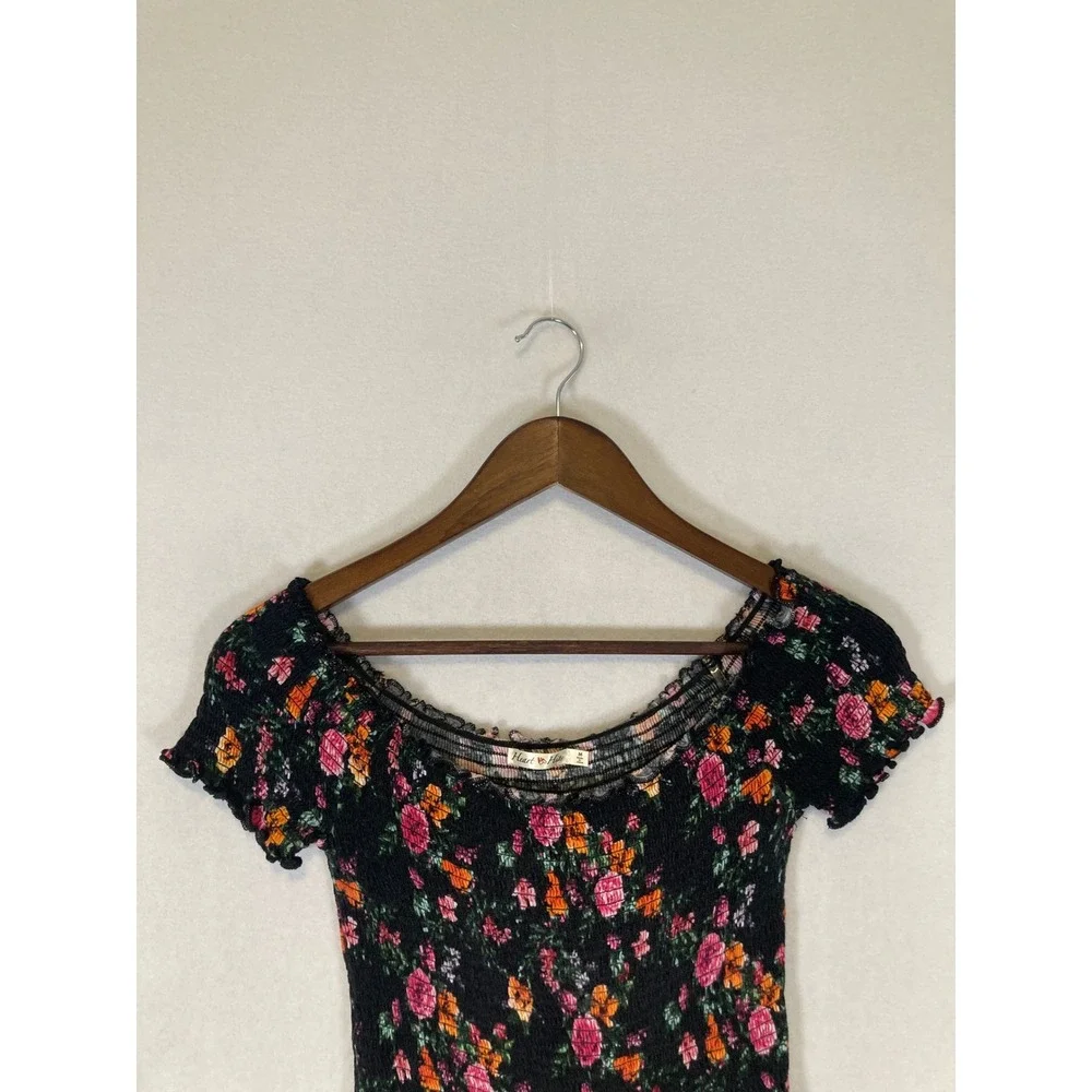 Cottagecore Heart & Hips‎ Women Medium Black Floral Smocked Crop Top AY19270P
